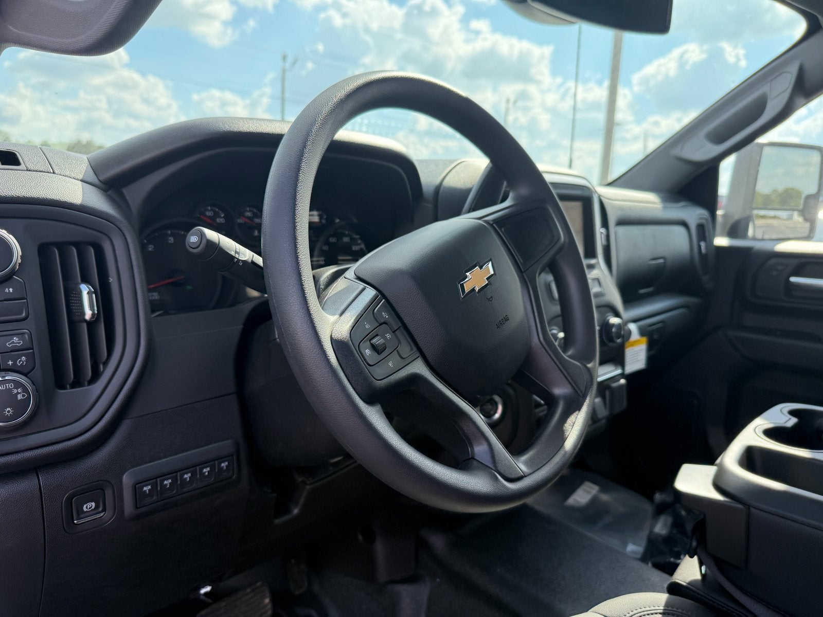 2025 Chevrolet Silverado 3500 HD Chassis Cab Work Truck