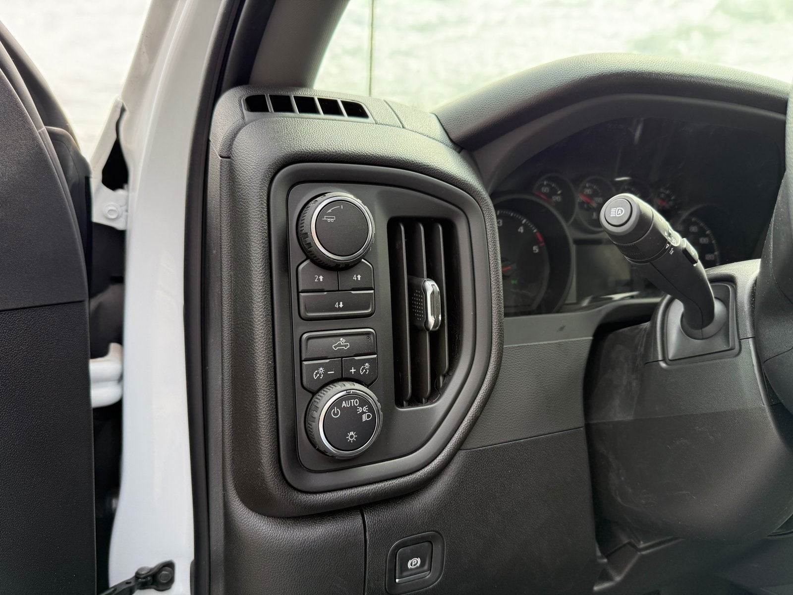 2025 Chevrolet Silverado 3500 HD WT