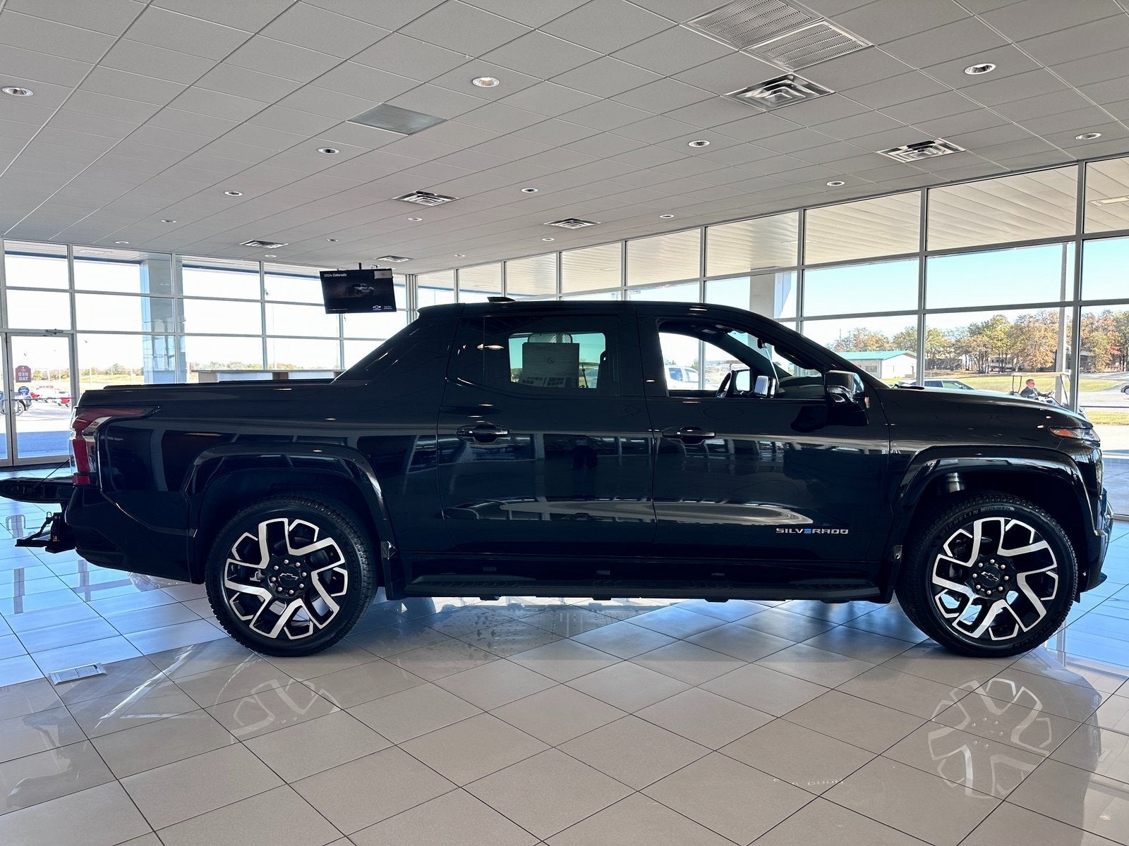 2024 Chevrolet Silverado EV RST