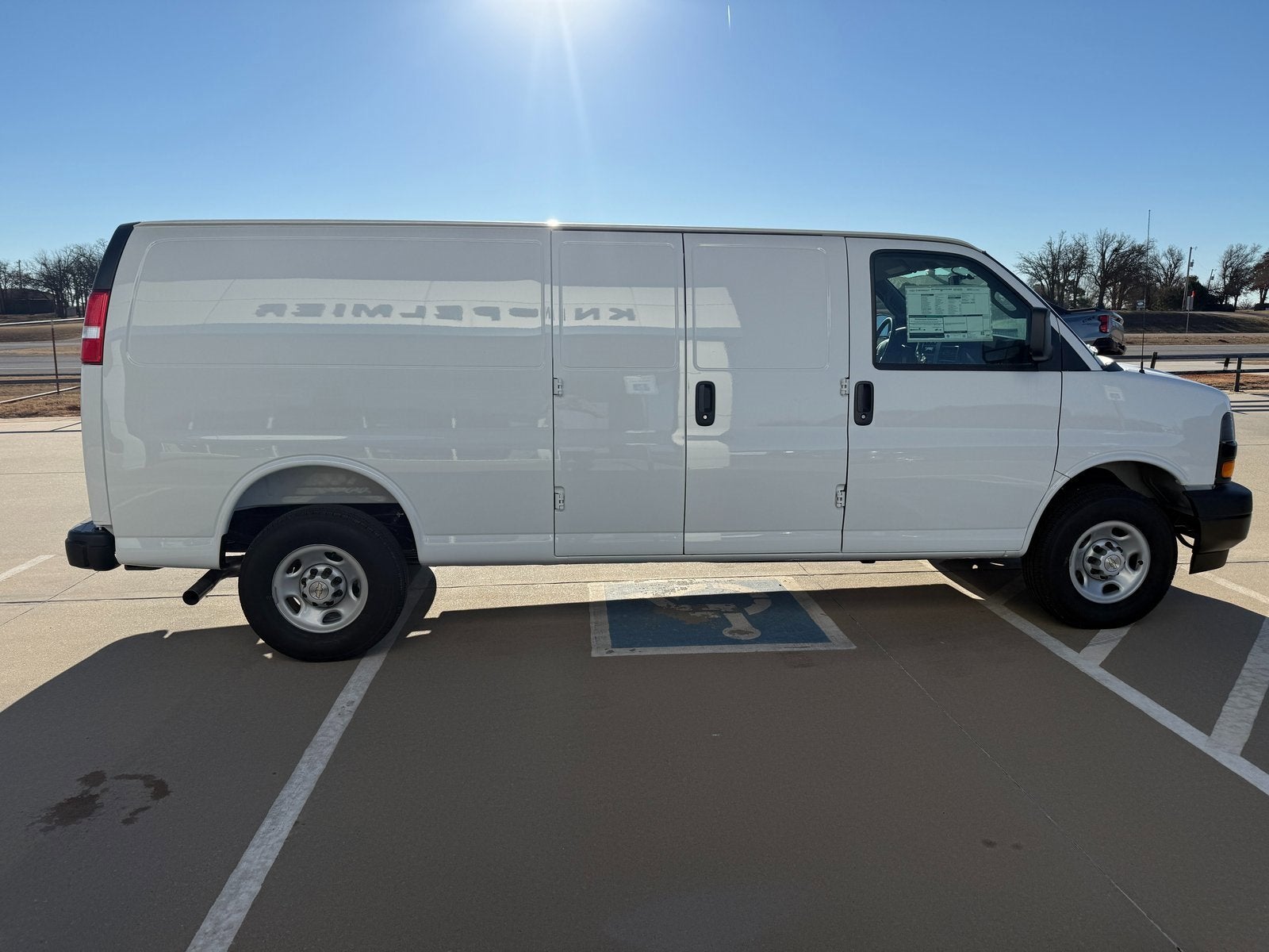 2025 Chevrolet Express Cargo 2500 WT