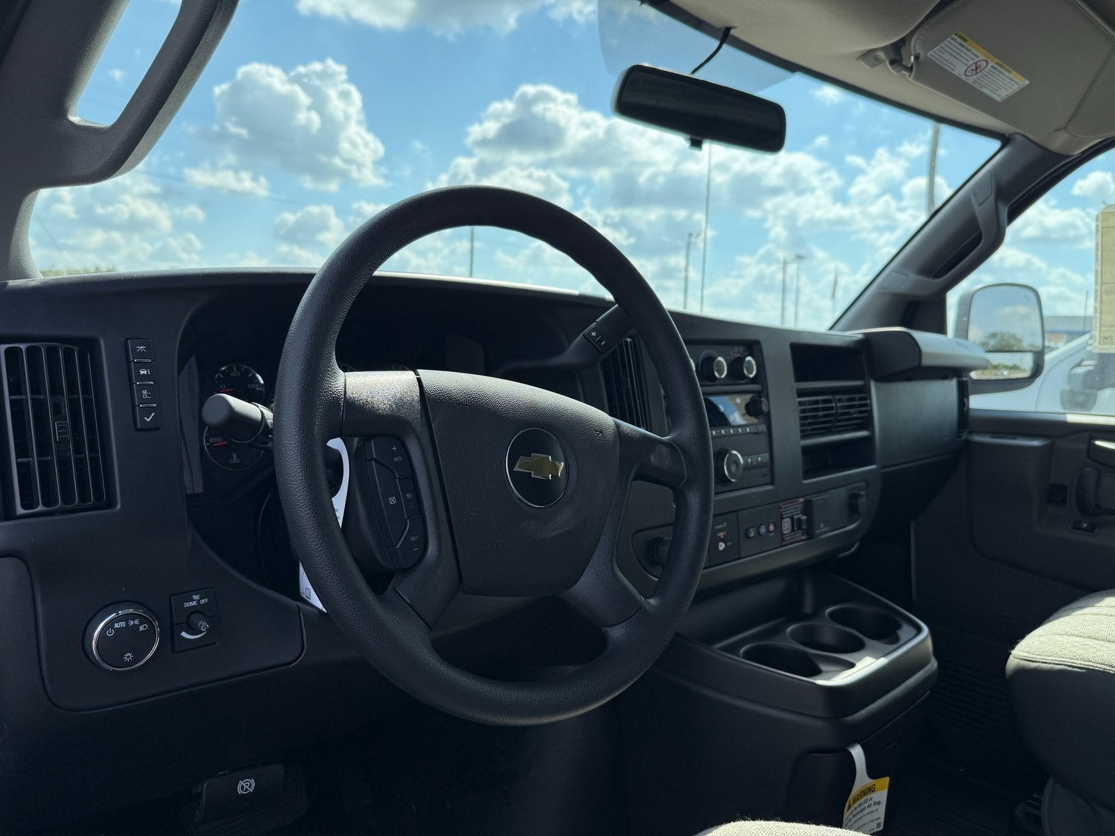 2025 Chevrolet Express Cargo 2500 WT