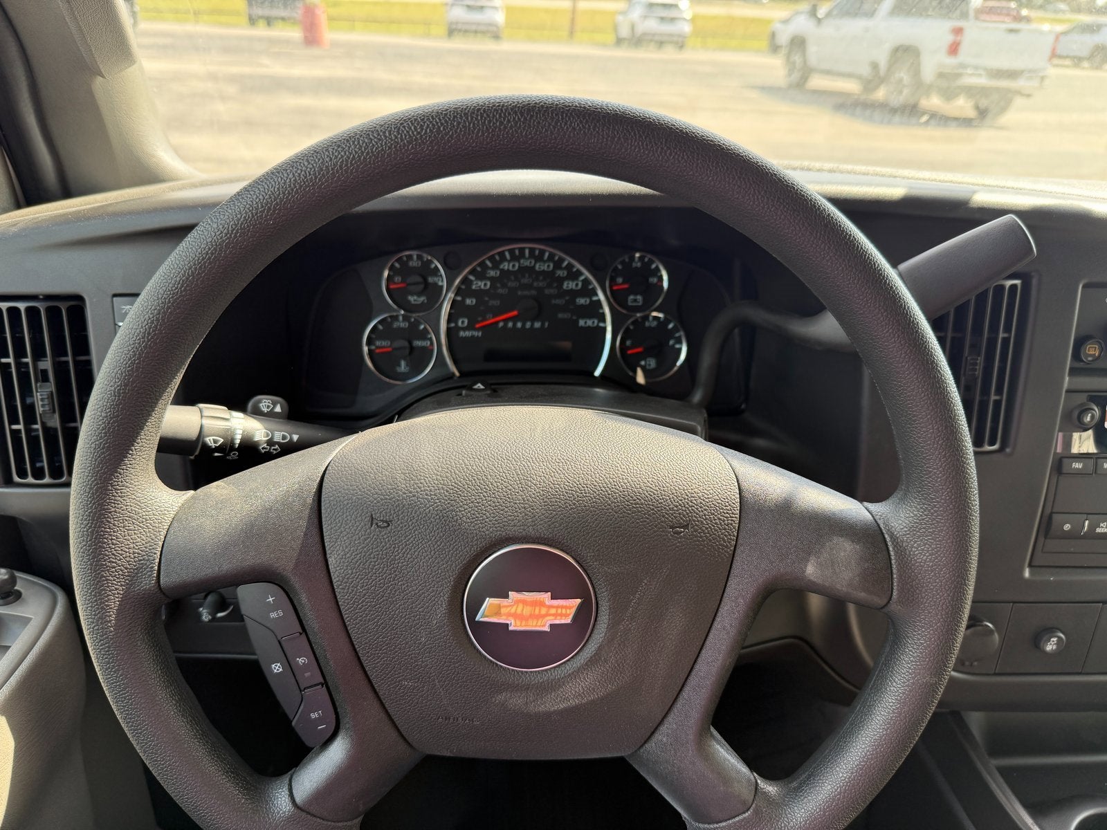 2025 Chevrolet Express Cargo 2500 WT