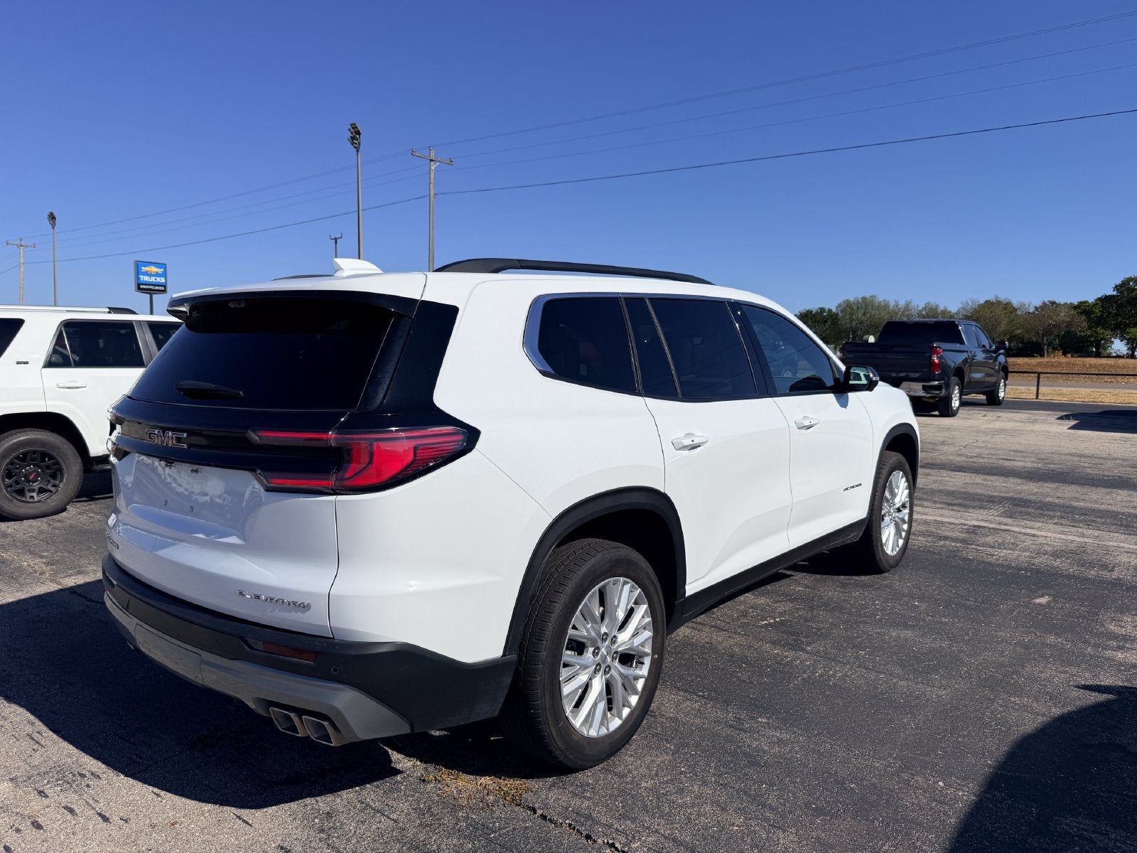 2026 GMC Acadia Elevation