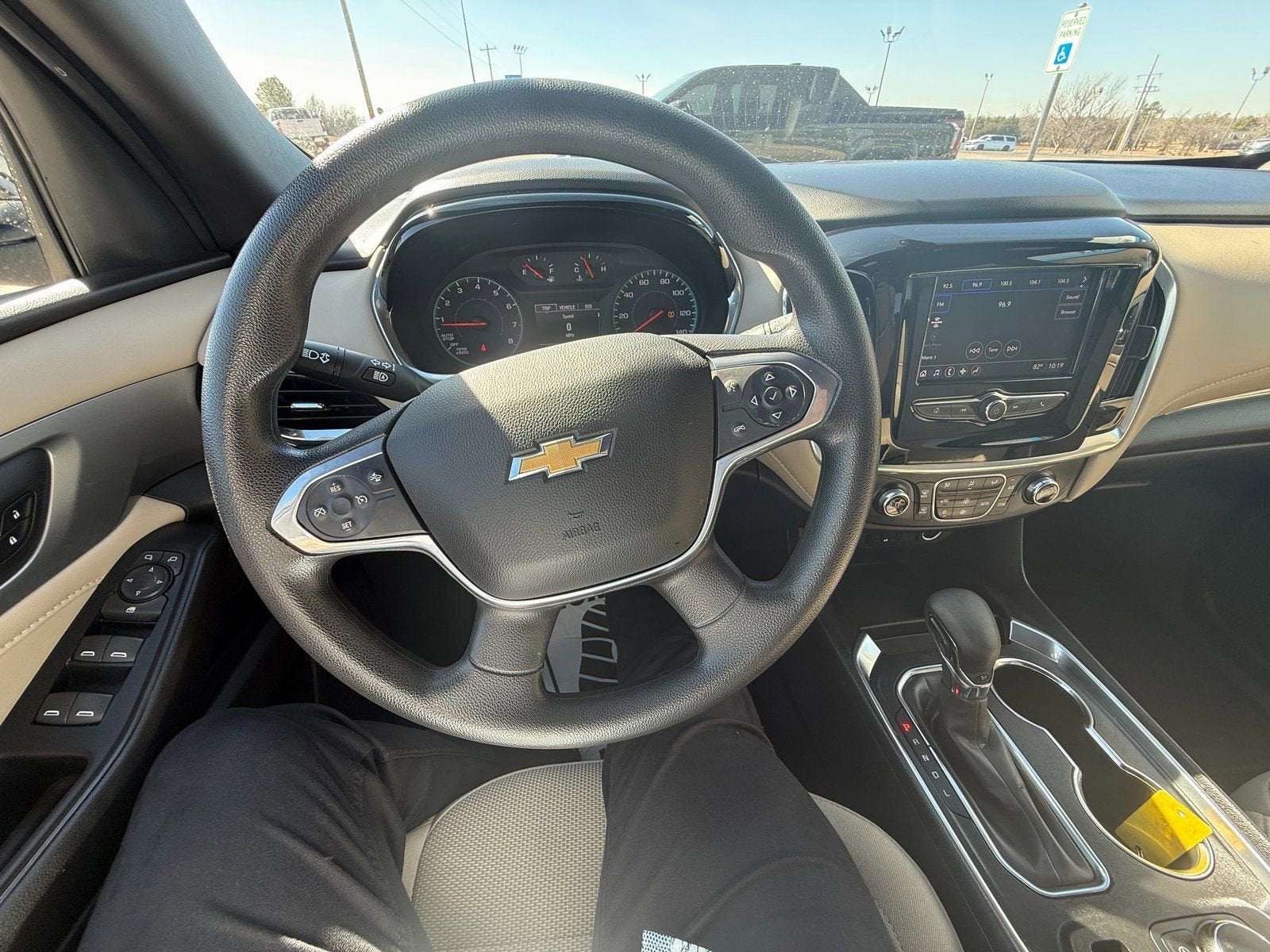 2022 Chevrolet Traverse LS