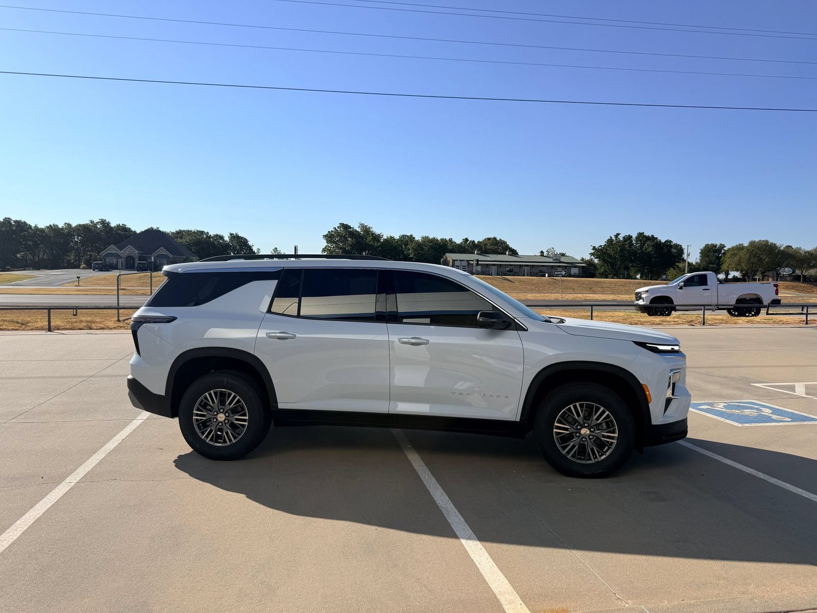 2027 Chevrolet Traverse LT