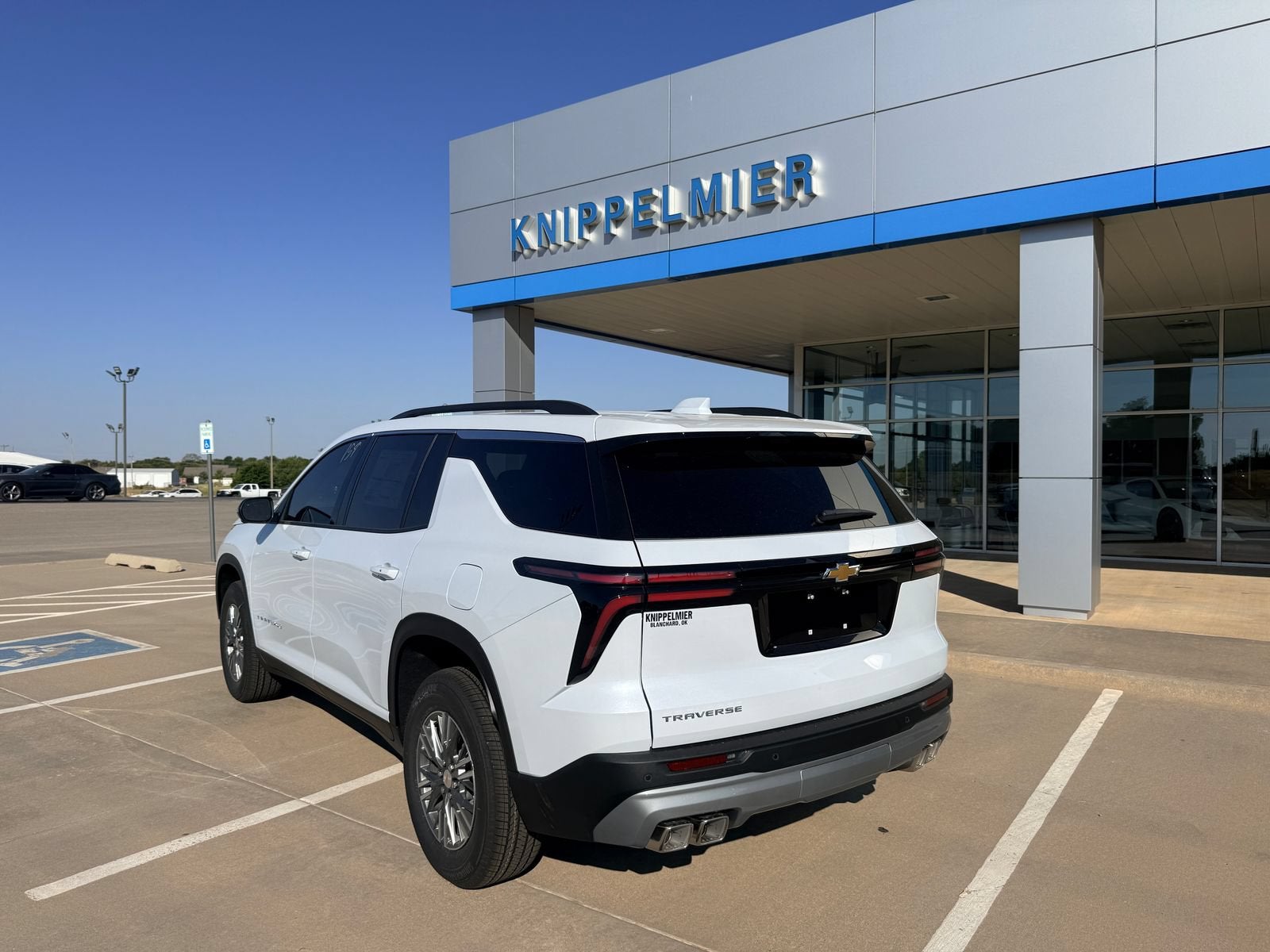 2027 Chevrolet Traverse LT