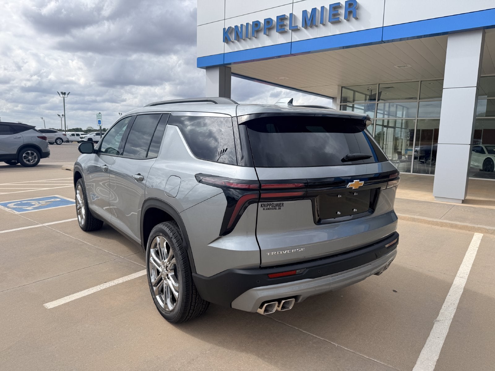 2027 Chevrolet Traverse LT