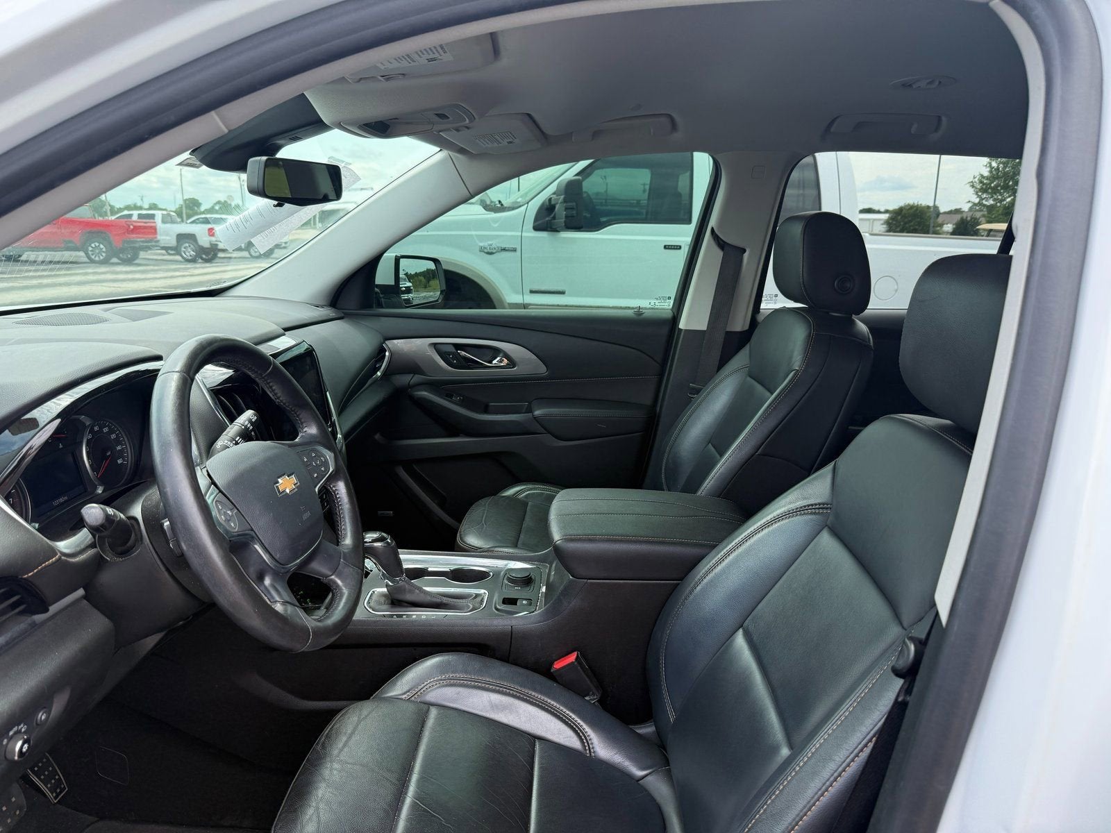 2020 Chevrolet Traverse LT Leather