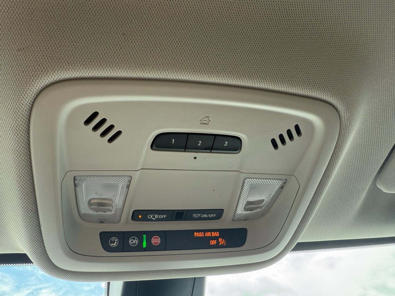 2020 Chevrolet Traverse LT Leather