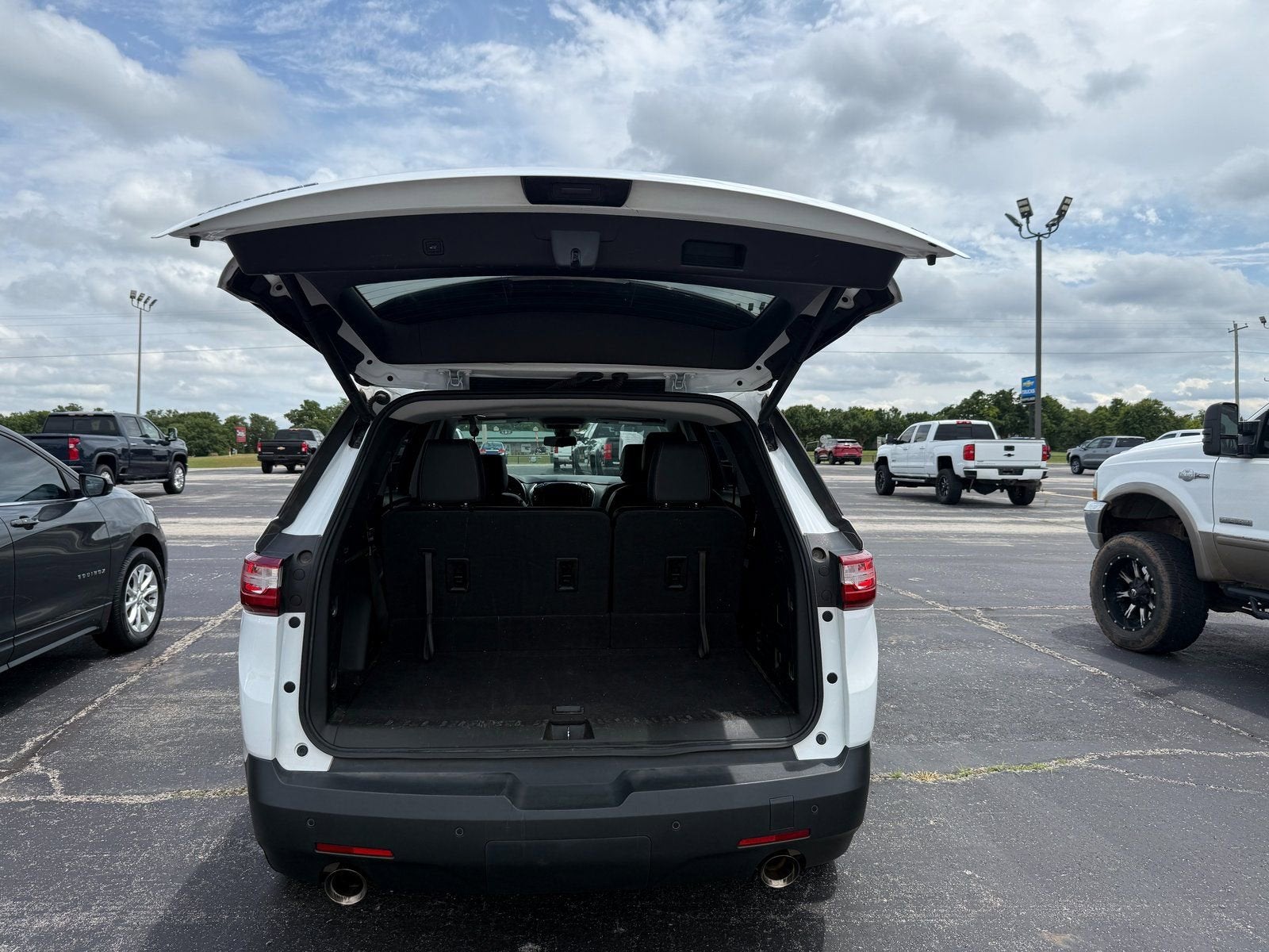 2020 Chevrolet Traverse LT Leather