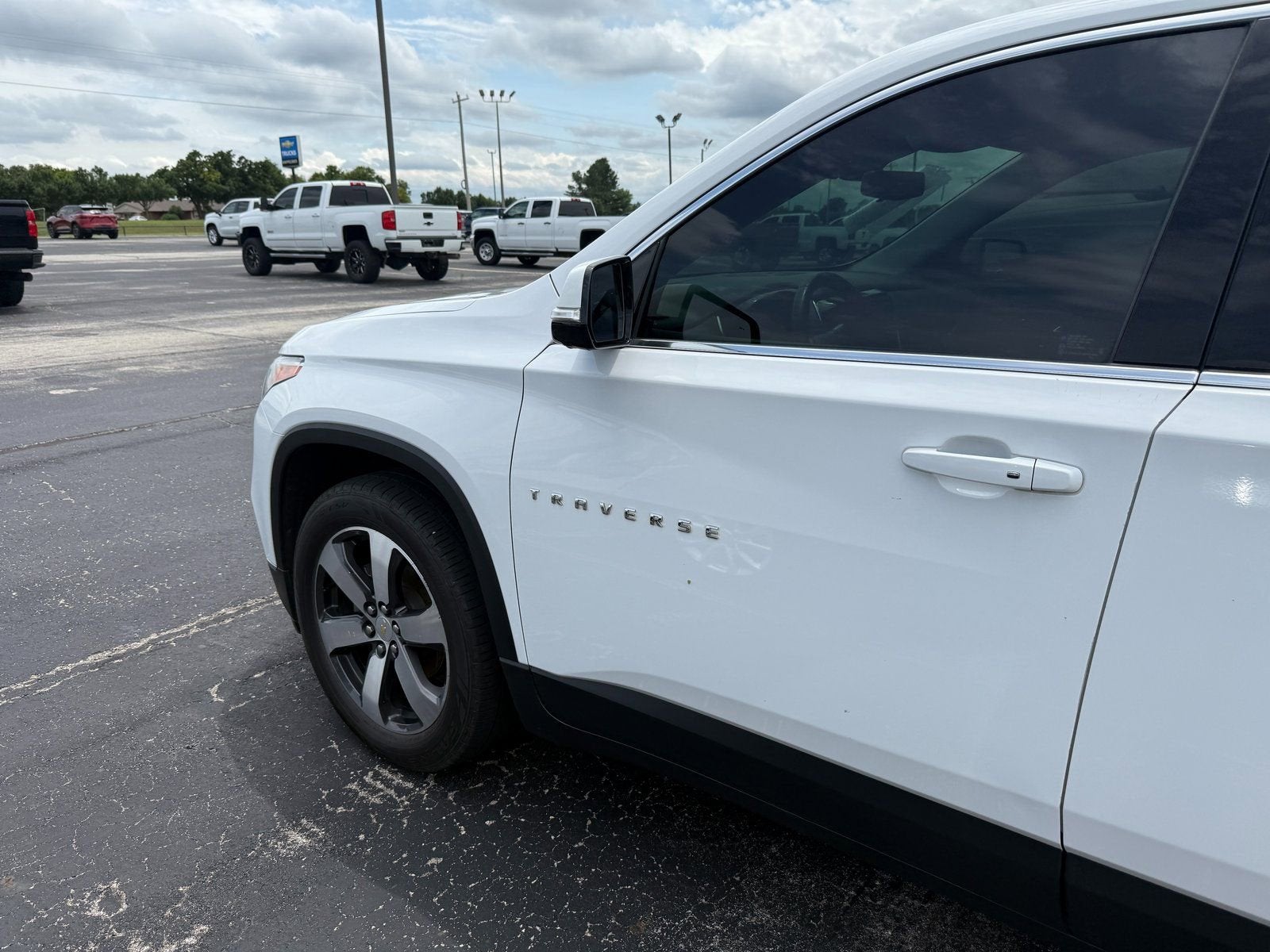 2020 Chevrolet Traverse LT Leather