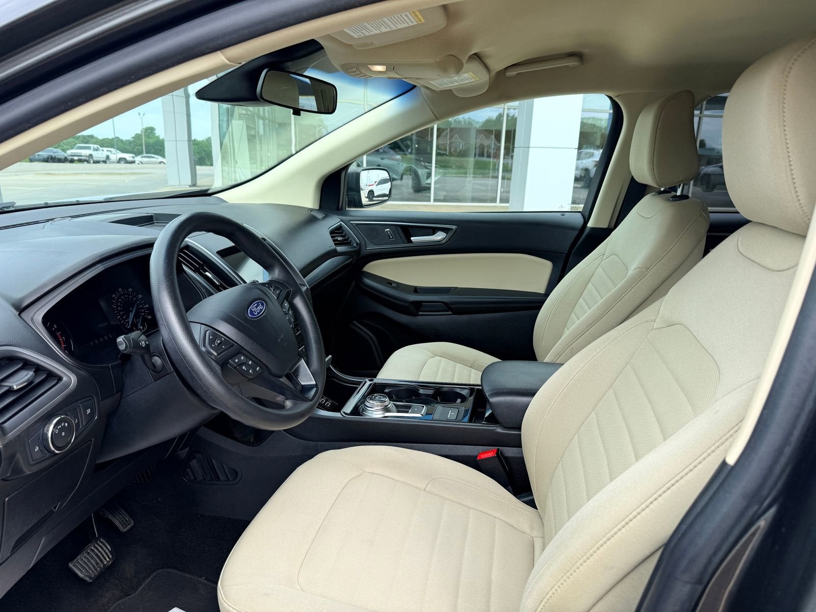 2020 Ford Edge SE