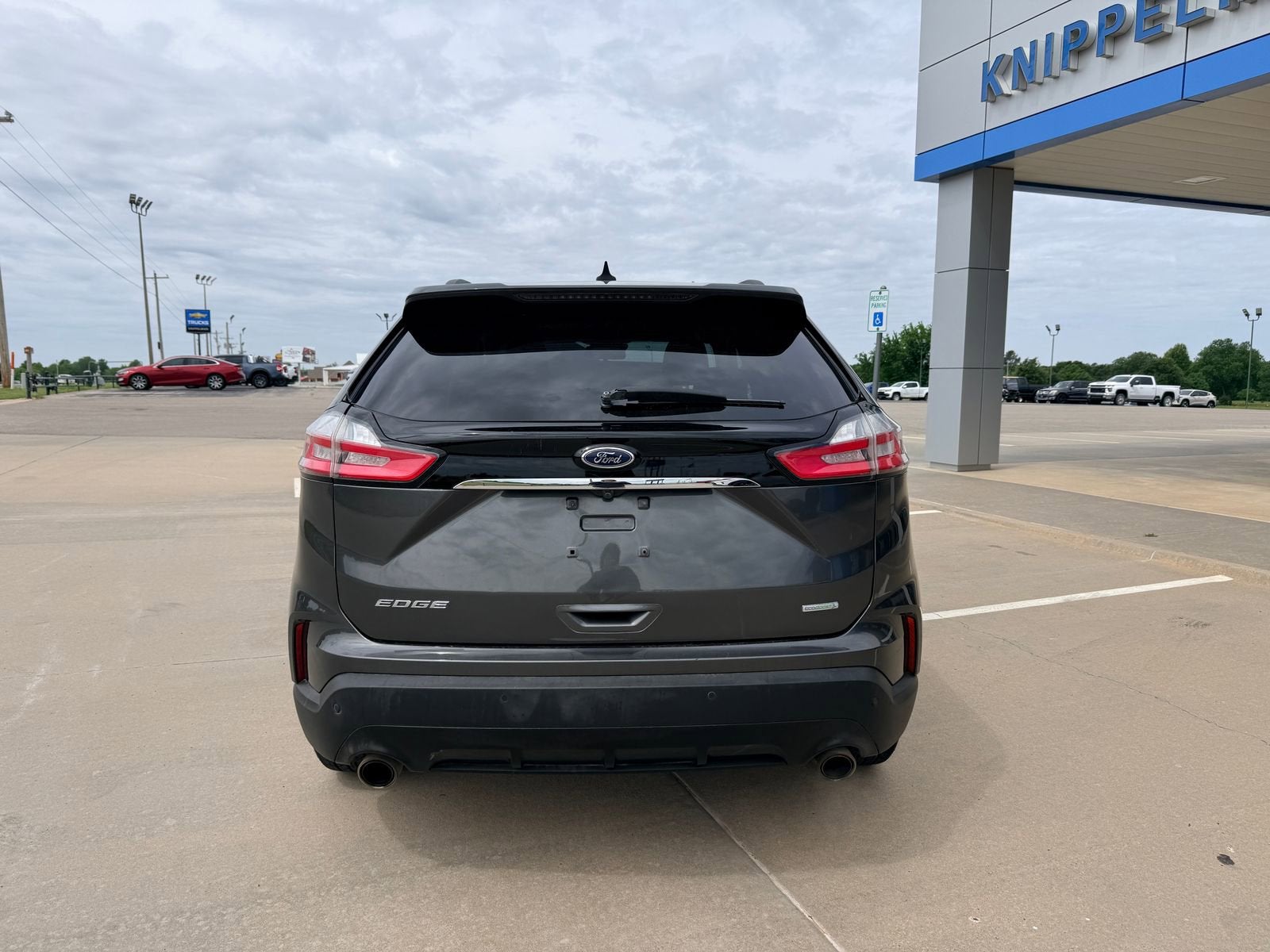 2020 Ford Edge SE