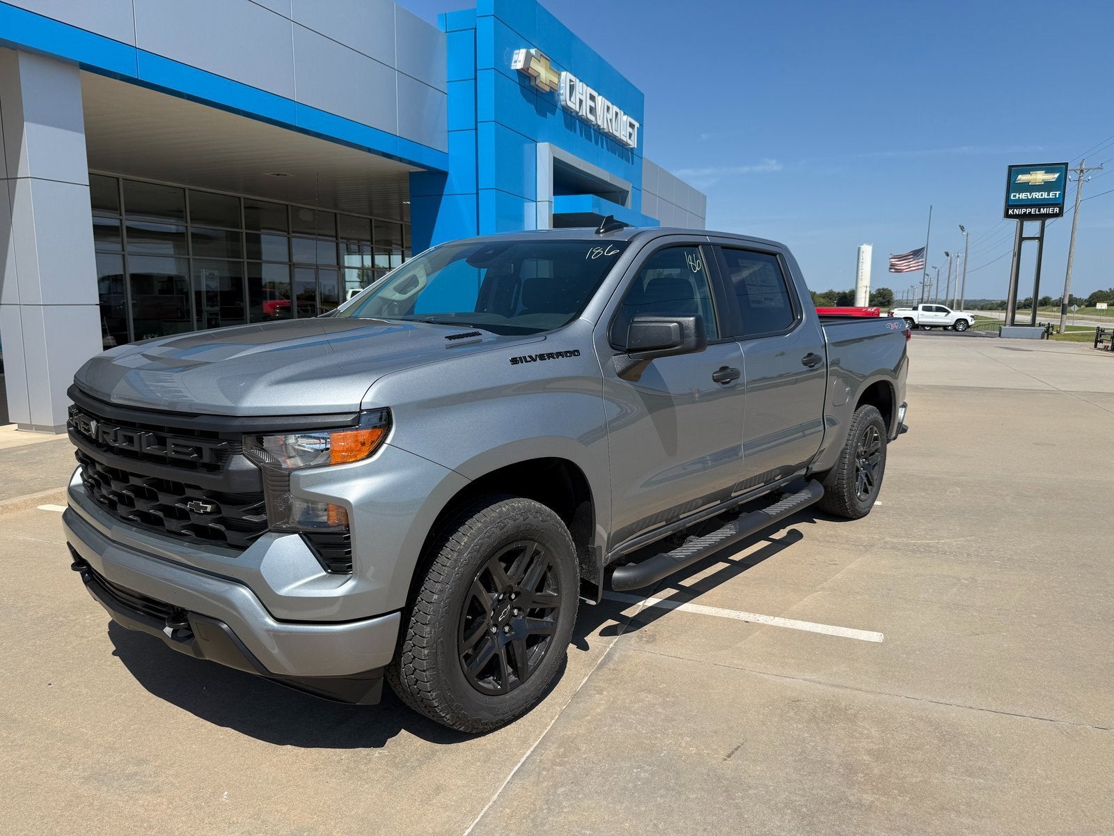 2025 Chevrolet Silverado 1500 Custom