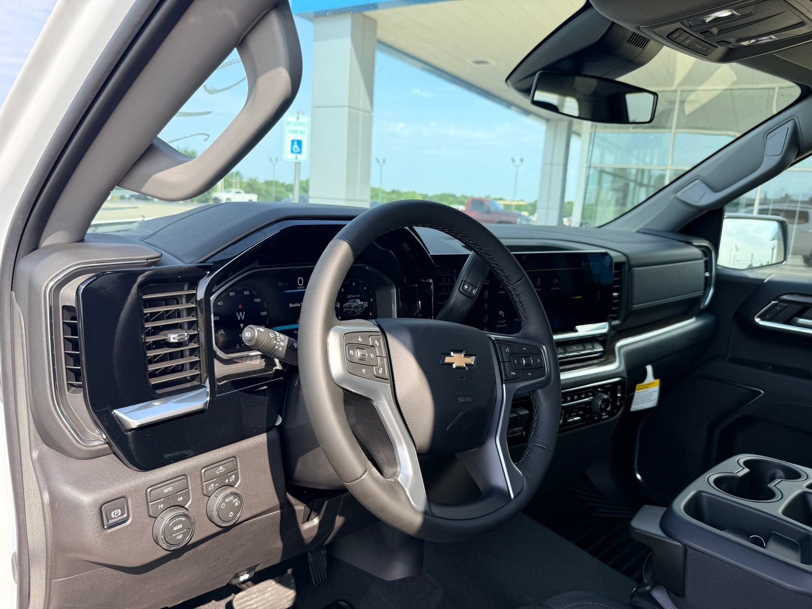 2026 Chevrolet Silverado 1500 LT - Photo 8