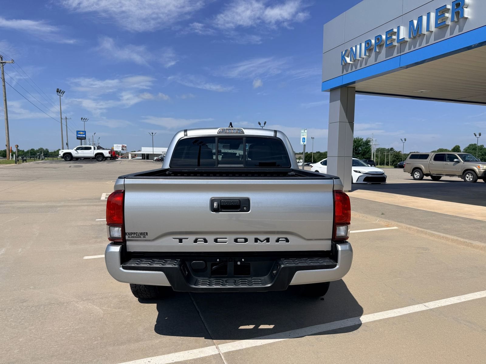 2022 Toyota Tacoma 2WD SR