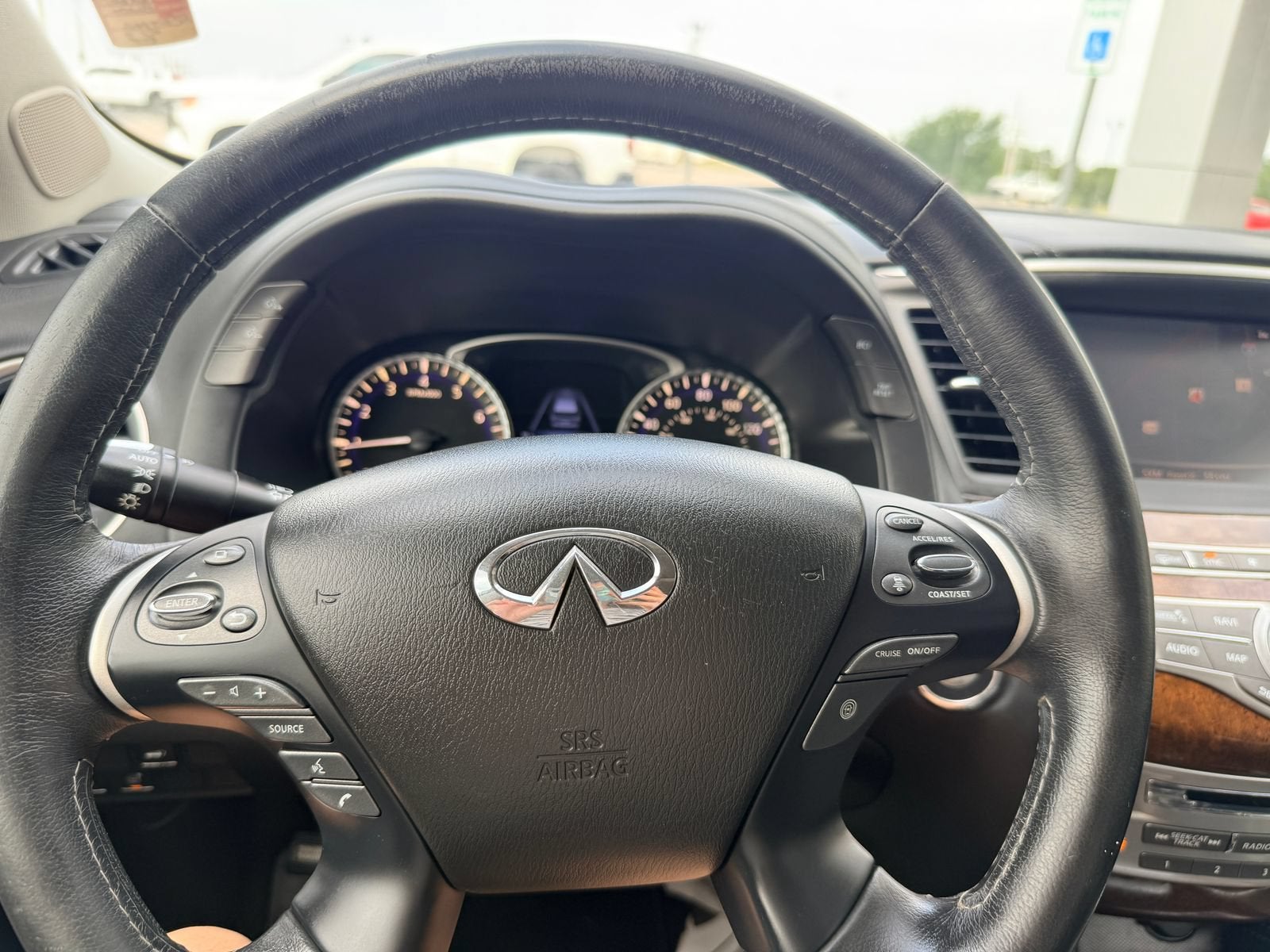 2019 INFINITI QX60 LUXE