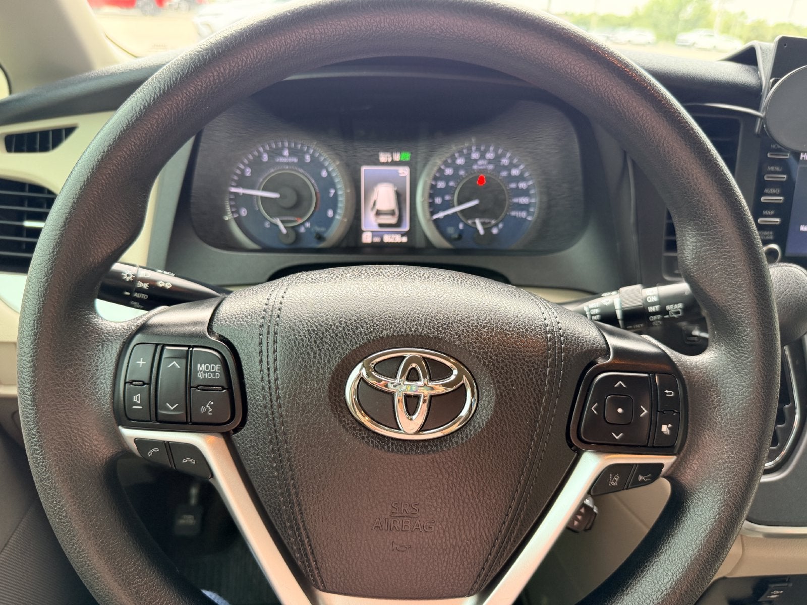 2019 Toyota Sienna LE Auto Access Seat