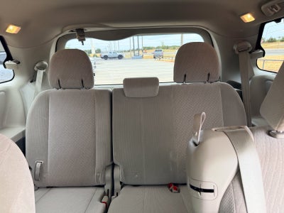 2019 Toyota Sienna LE Auto Access Seat