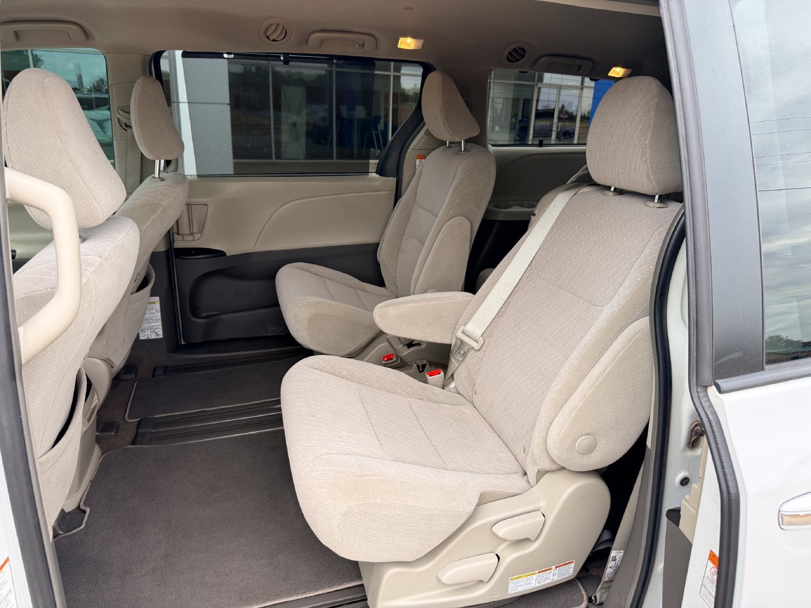 2019 Toyota Sienna LE Auto Access Seat