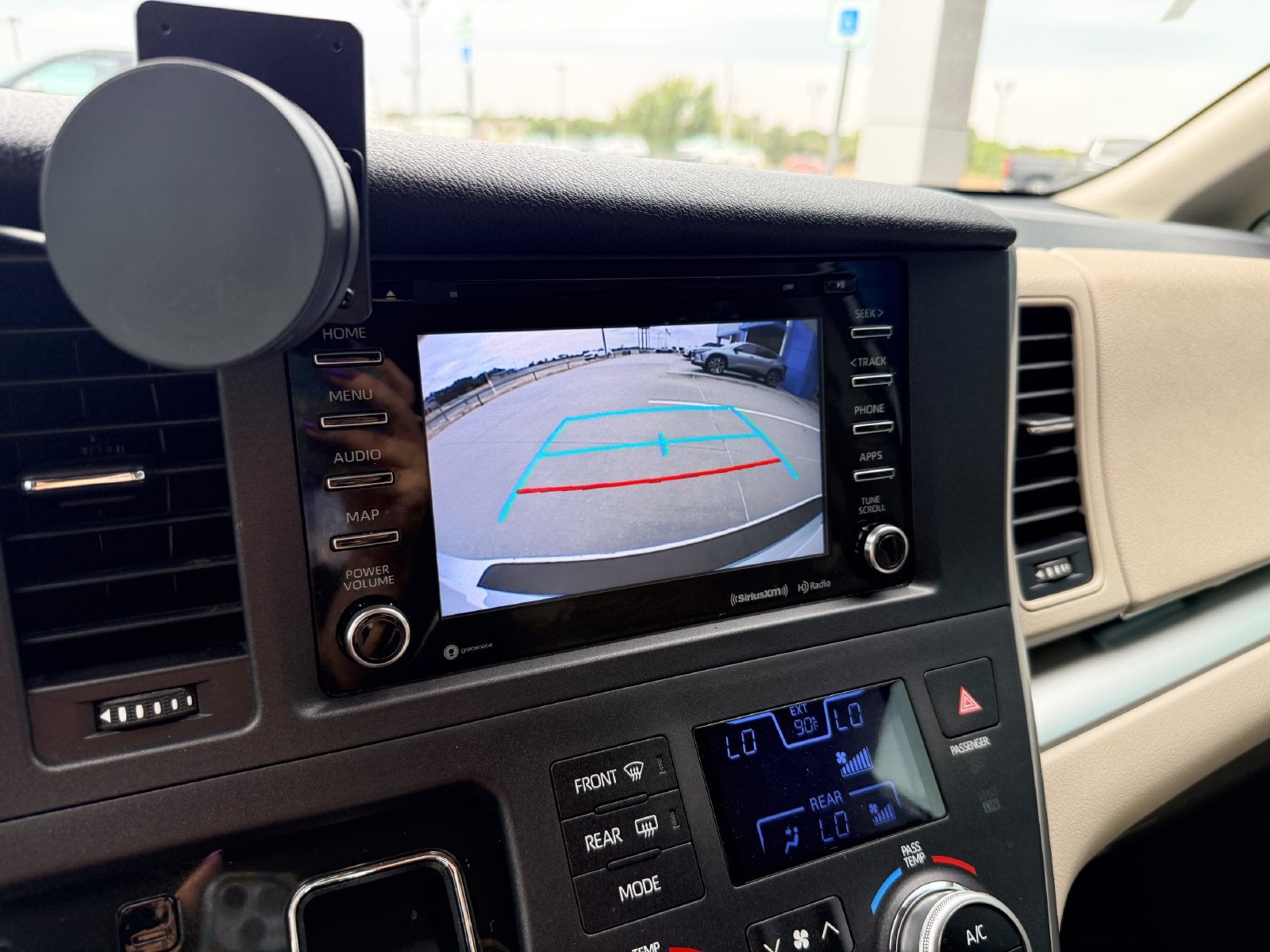 2019 Toyota Sienna LE Auto Access Seat