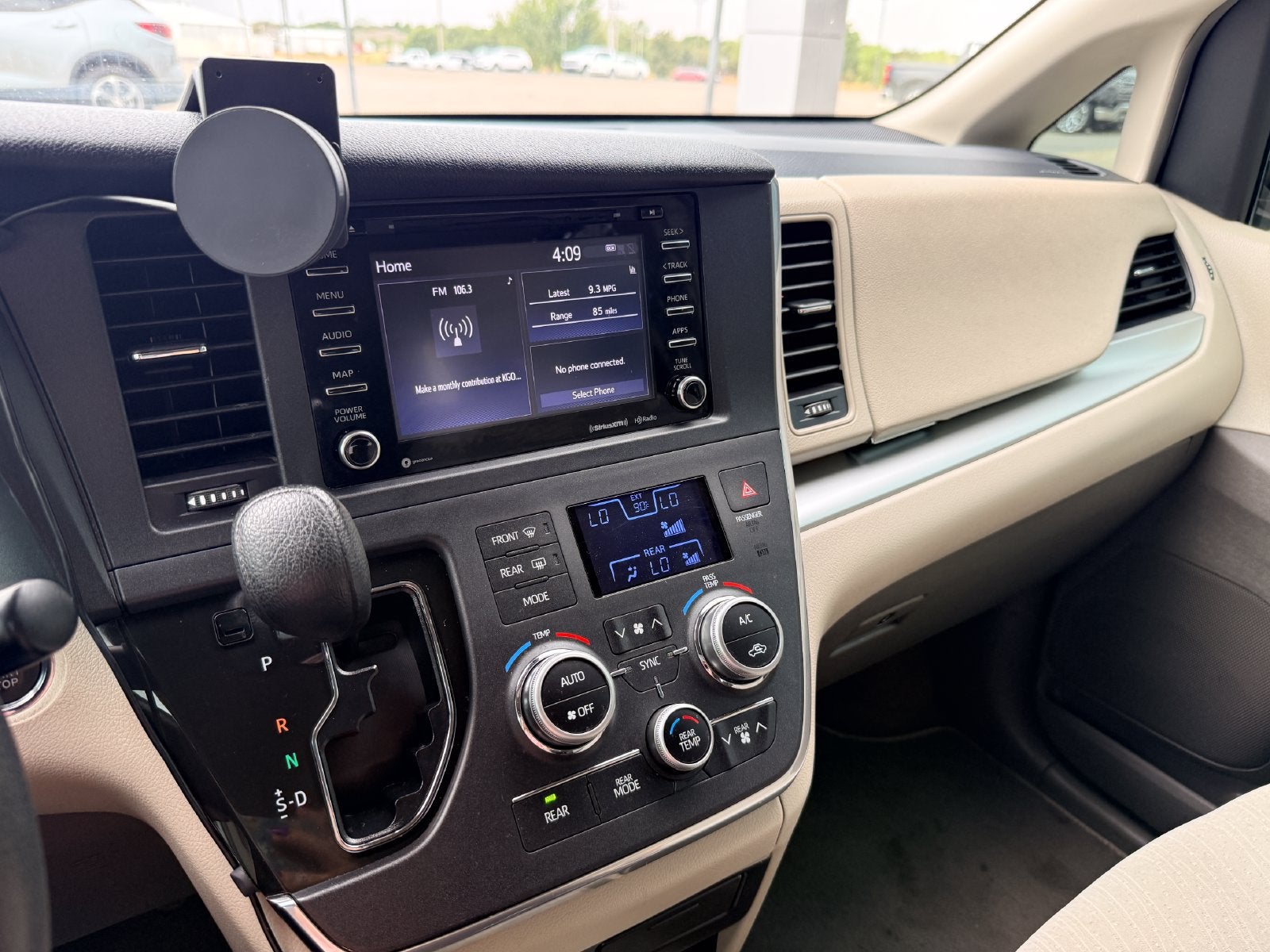 2019 Toyota Sienna LE Auto Access Seat