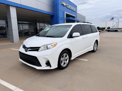 2019 Toyota Sienna LE Auto Access Seat