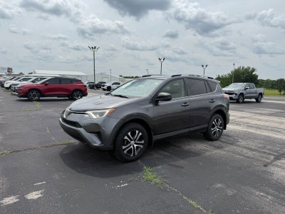 2017 Toyota RAV4 LE