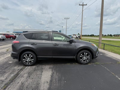2017 Toyota RAV4 LE