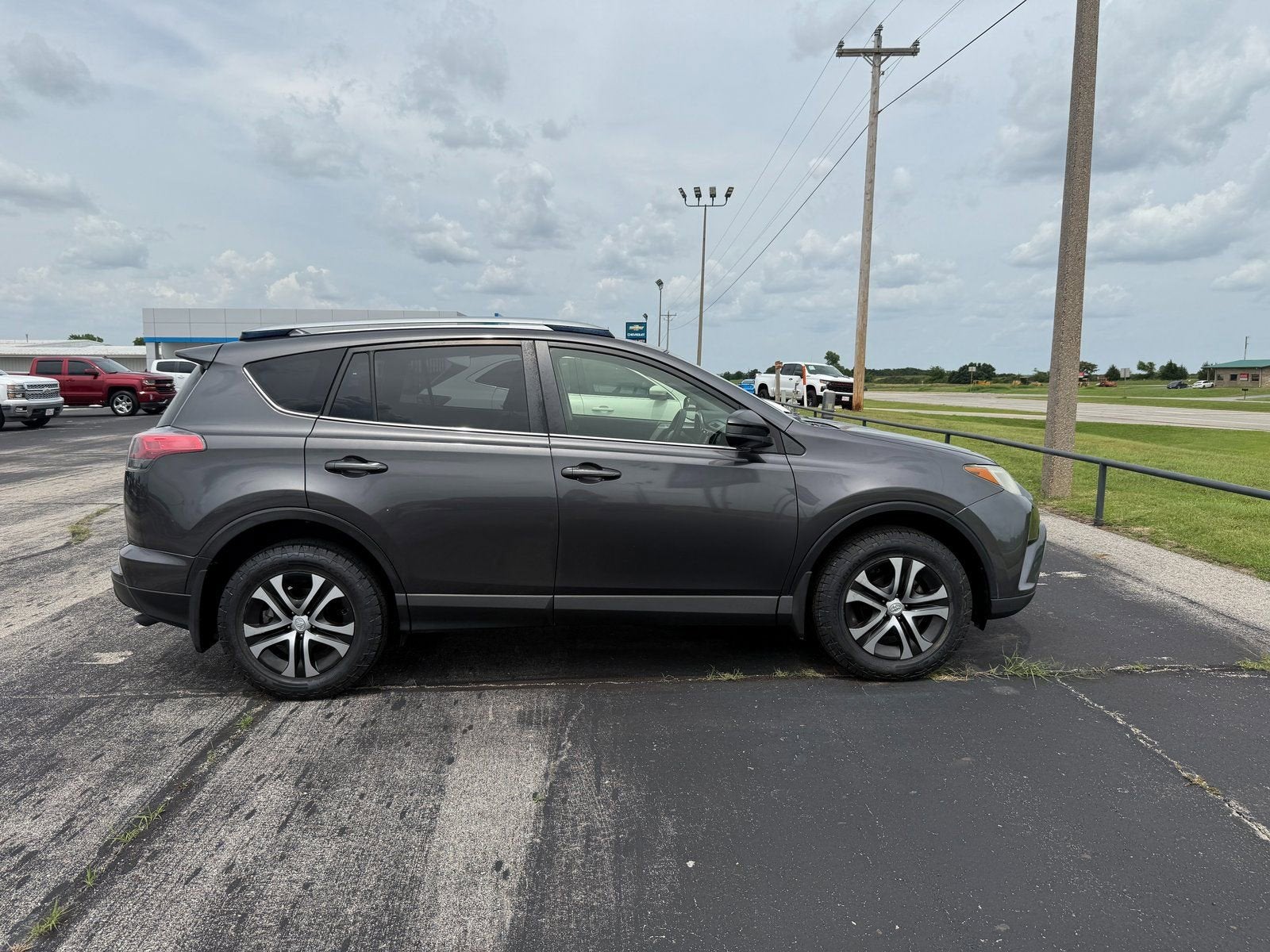 2017 Toyota RAV4 LE