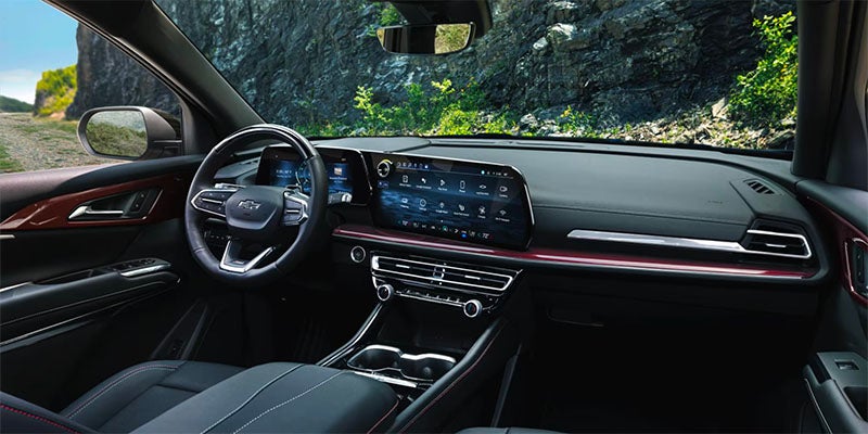 2025 Chevrolet Traverse interior